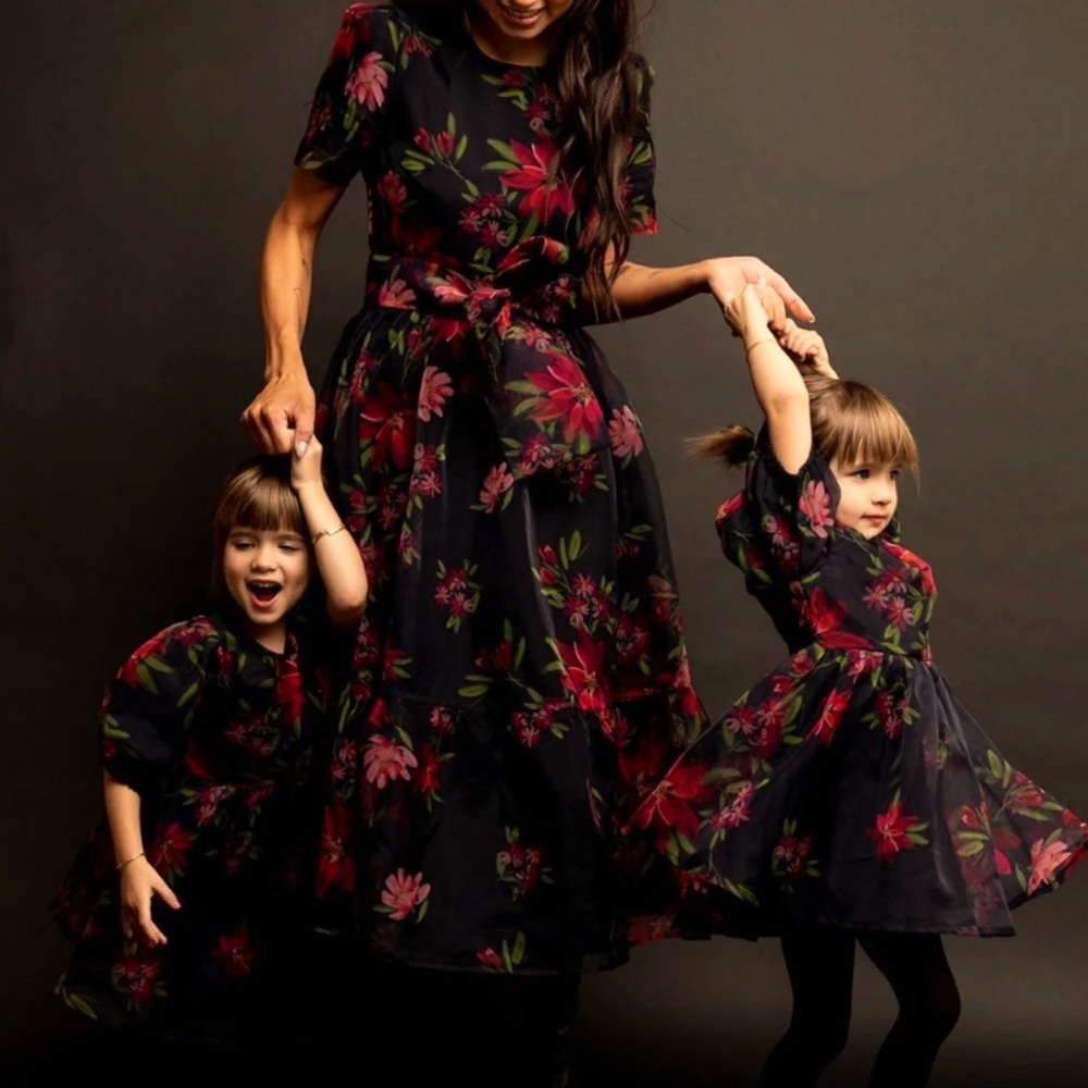 Rachel Parcell, size 8, black dress with flowers. Never worn. New without tag.